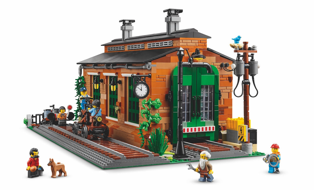 Lego 910033 Bricklink Old Train Engine Shed